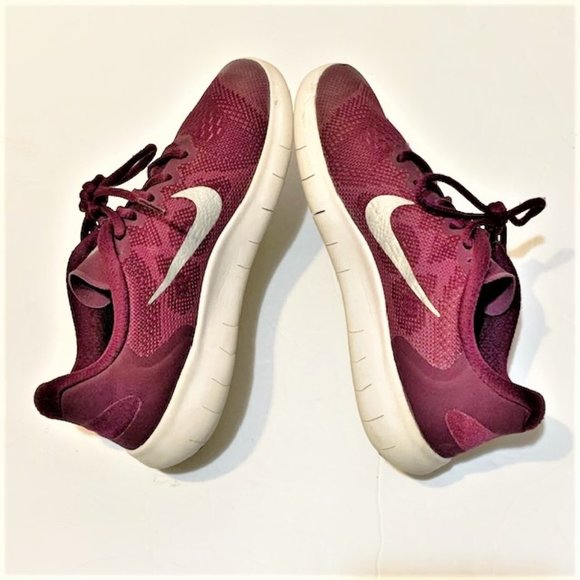 NIKE Free Run Walking Sneakers - Picture 4 of 9